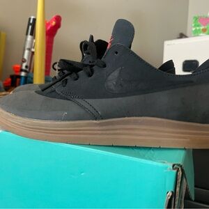 Nike Men's Black Skate Shoes Lunar one shot